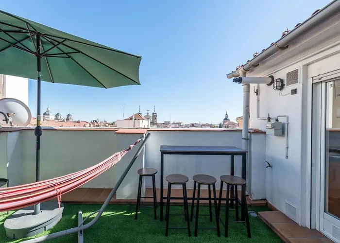 Atico En El Centro Con Terraza Y Vistas Increibles